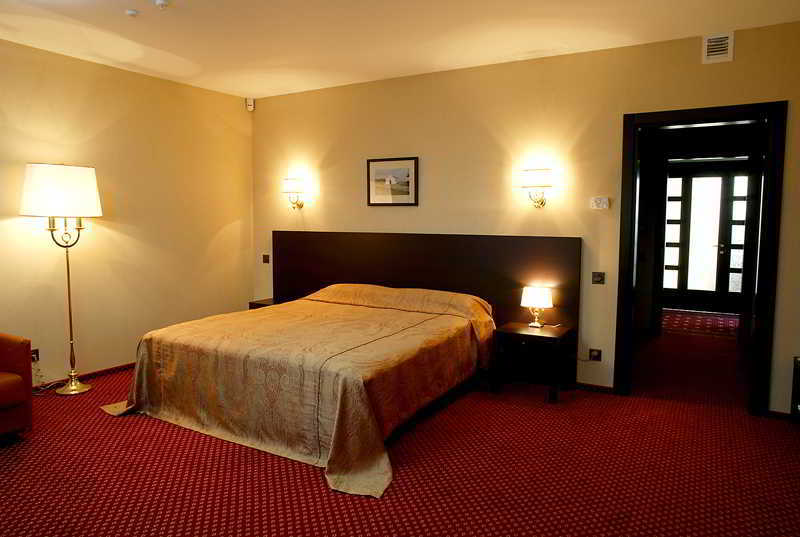 Park Hotel Dnipro Exterior photo
