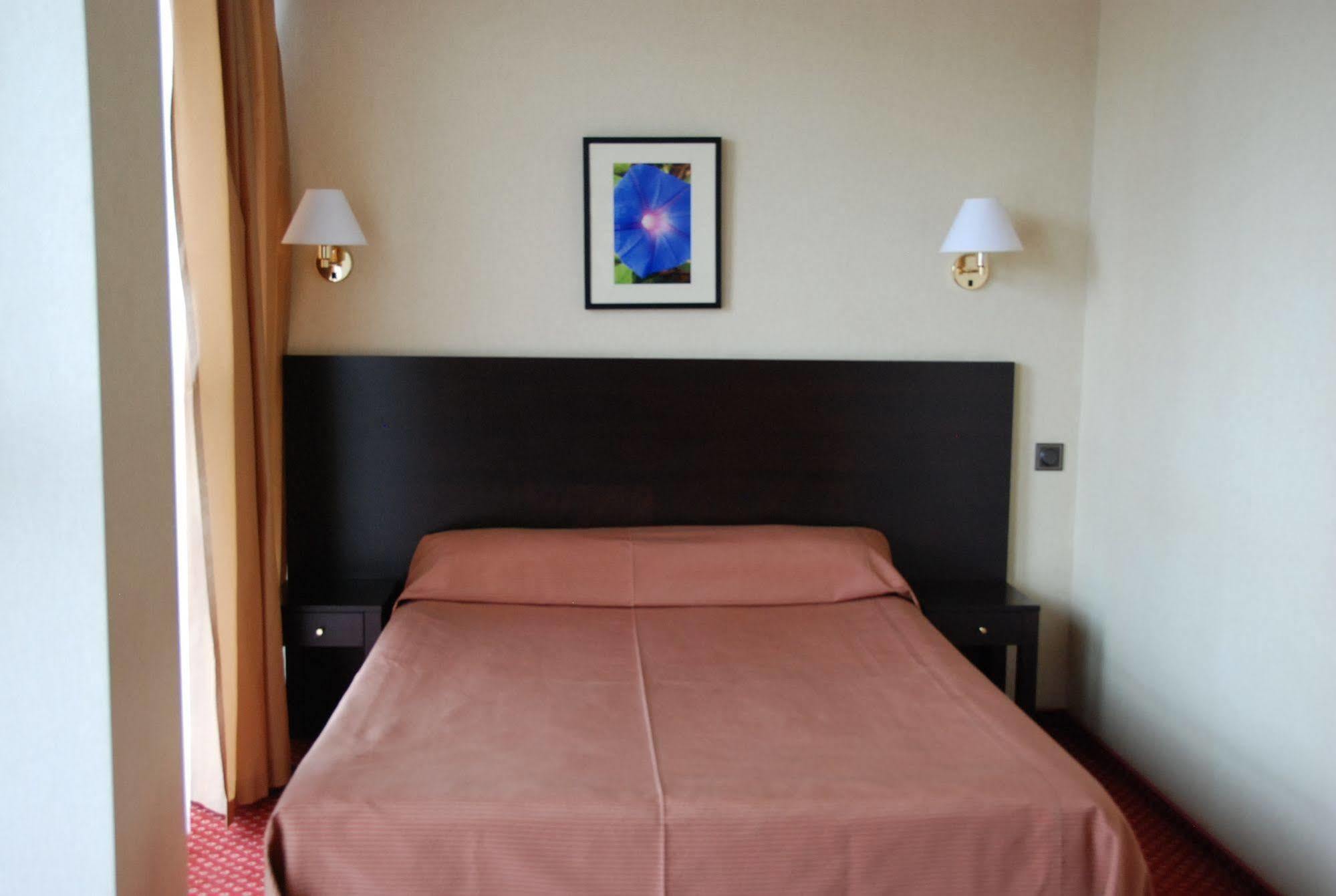 Park Hotel Dnipro Exterior photo